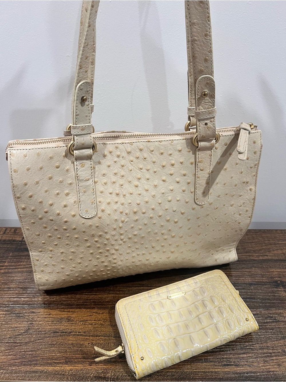 Brahmin Cream Ostrich-Textured Tote with Matching Croc Wallet - Picture 2 of 12